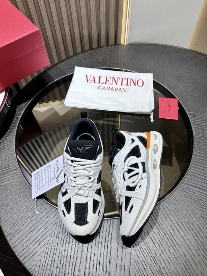 Va1e*ntin0 garavani sneaker