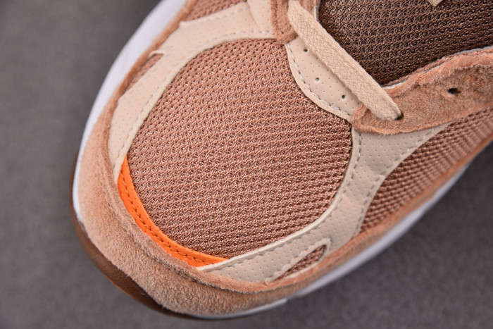new Ba1an*e 990v3 "cream/orange" m990sz3