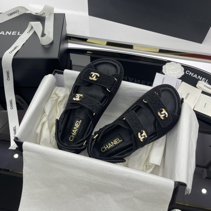 CN Slide Sandal