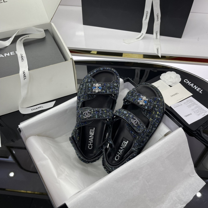 CN Slide Sandal