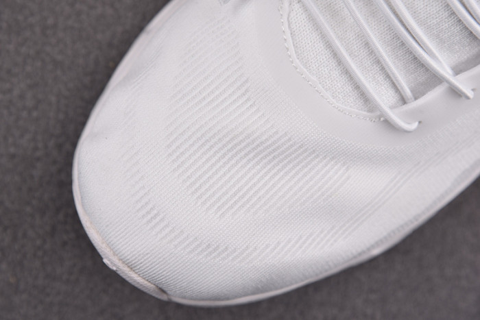 L0ew* sneaker