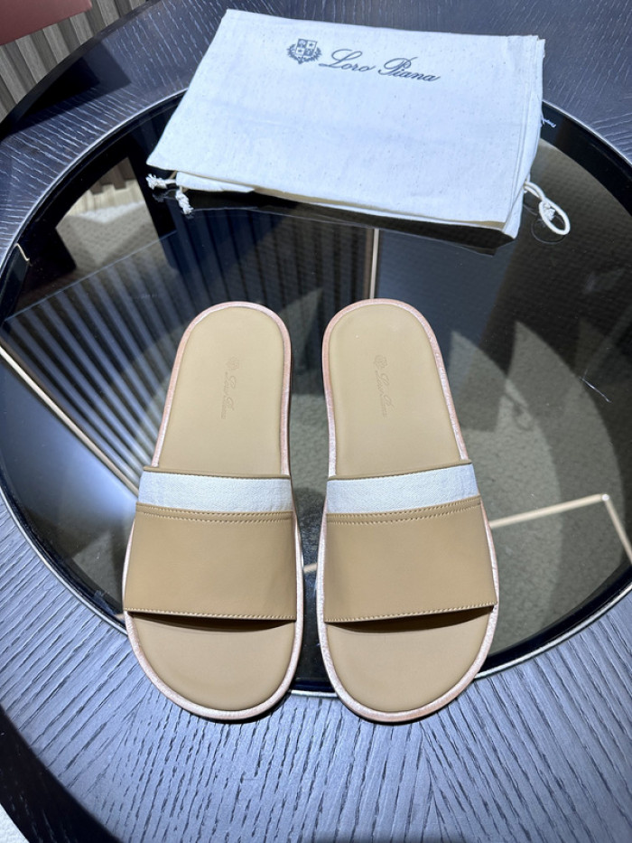 L0r0 P1ana sandal