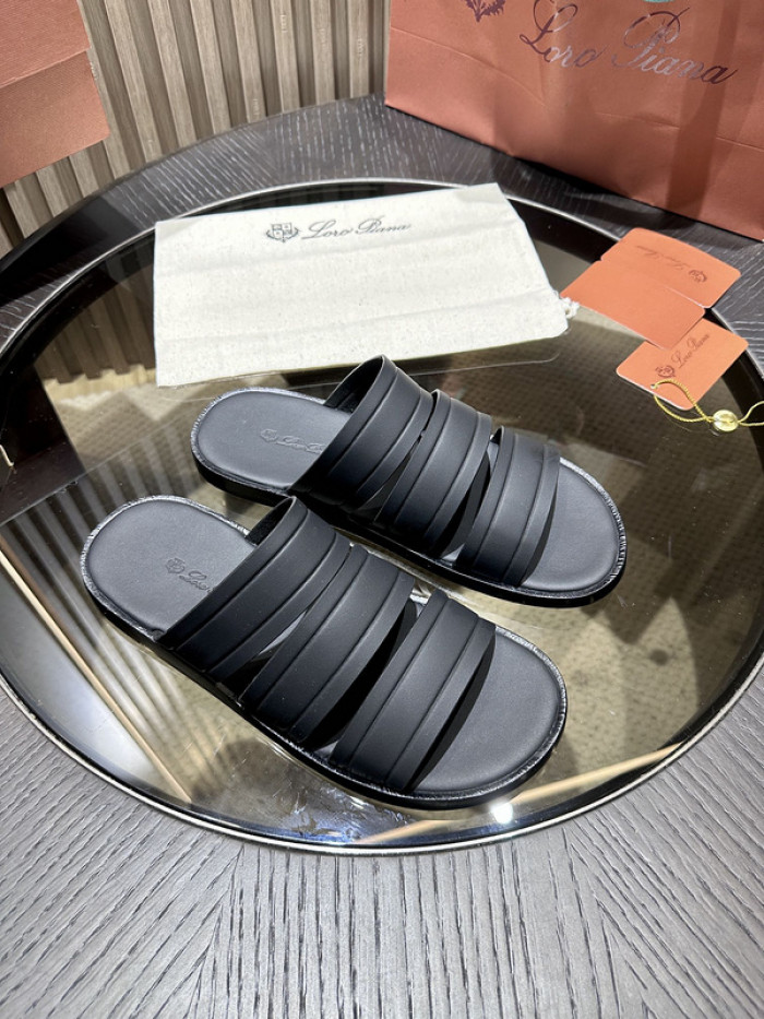 L0r0 P1ana sandal