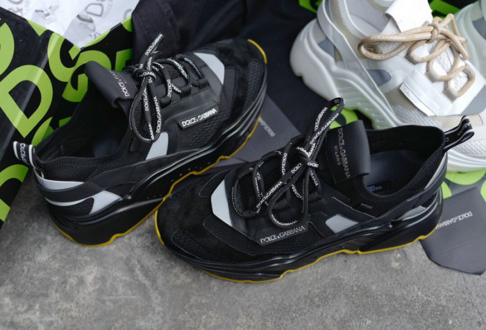 DG SNEAKER