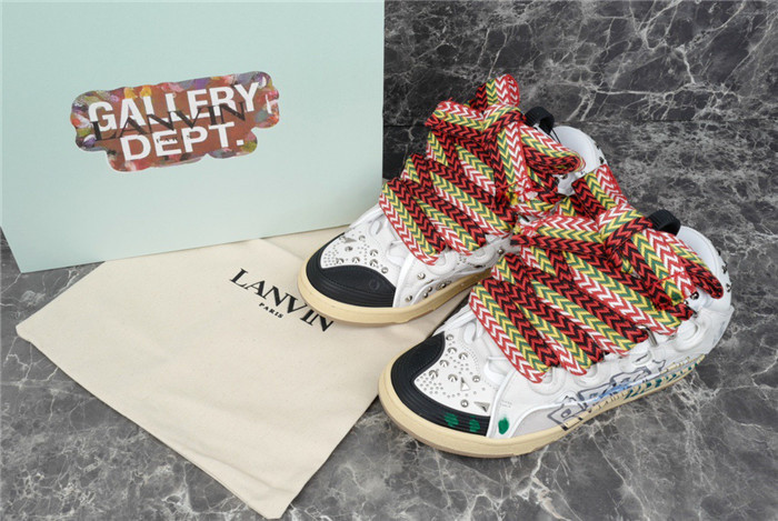 Lanu1n curb sneaker