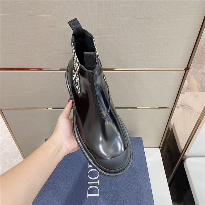 DOR BOOT