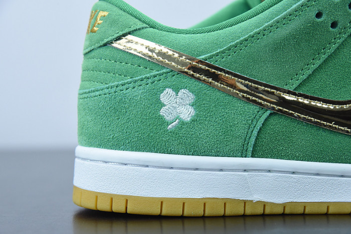 nike sb dunk low st. patR1ck