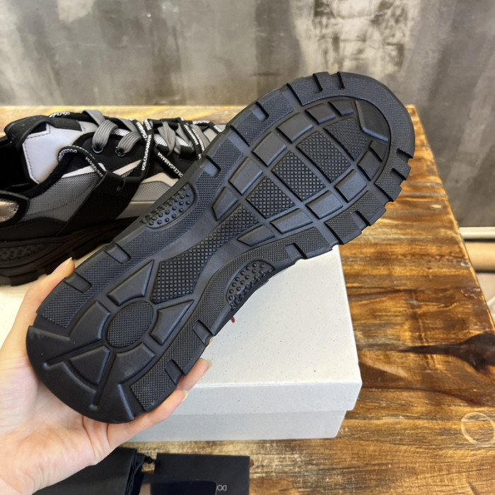 DG SNEAKER