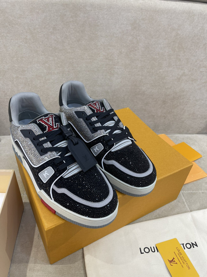 LUSV SNEAKERS