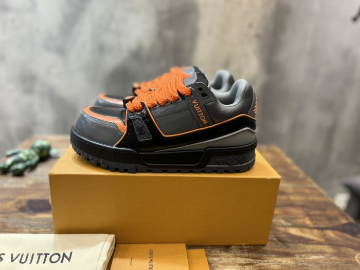 LUSV SNEAKERS