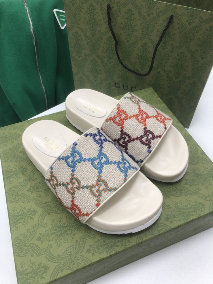 GCI GG Slide Sandal