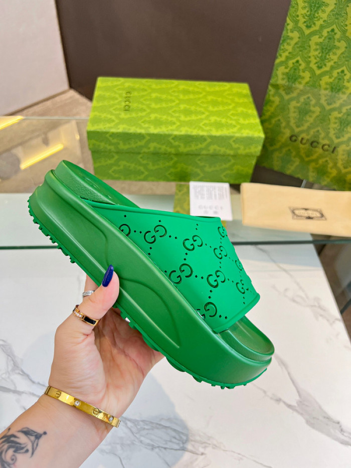 GCI GG Slide Sandal