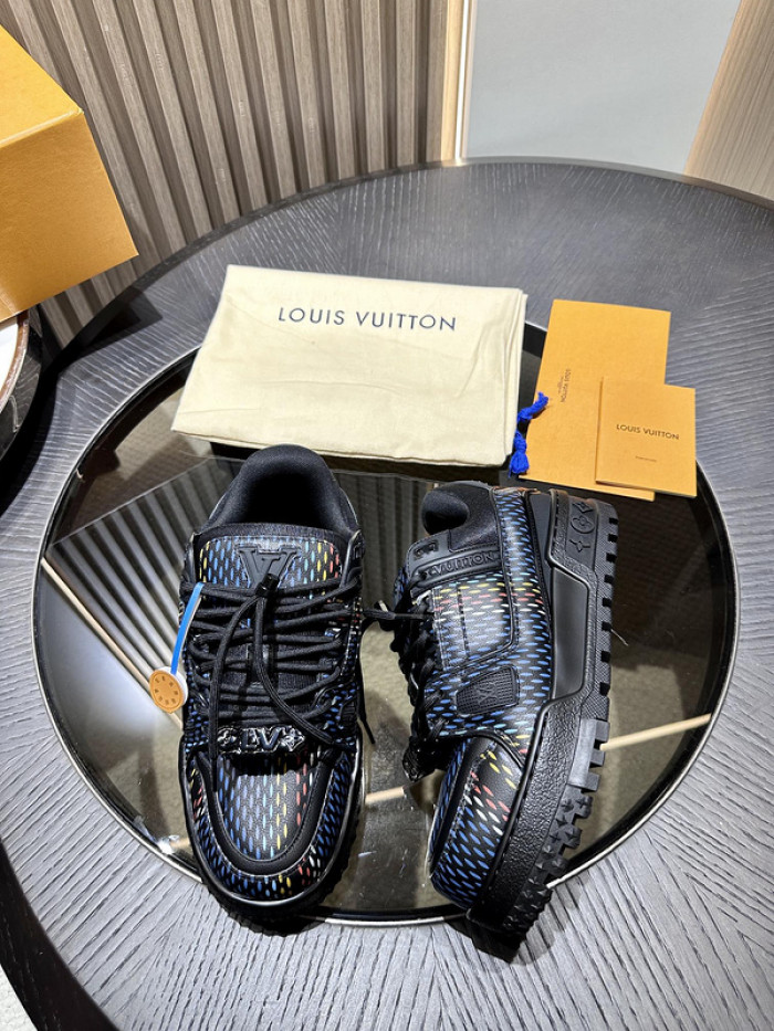 LUSV SNEAKERS