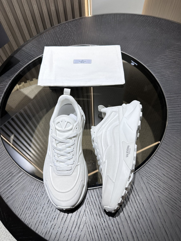 Va1e*ntin0 garavani sneaker