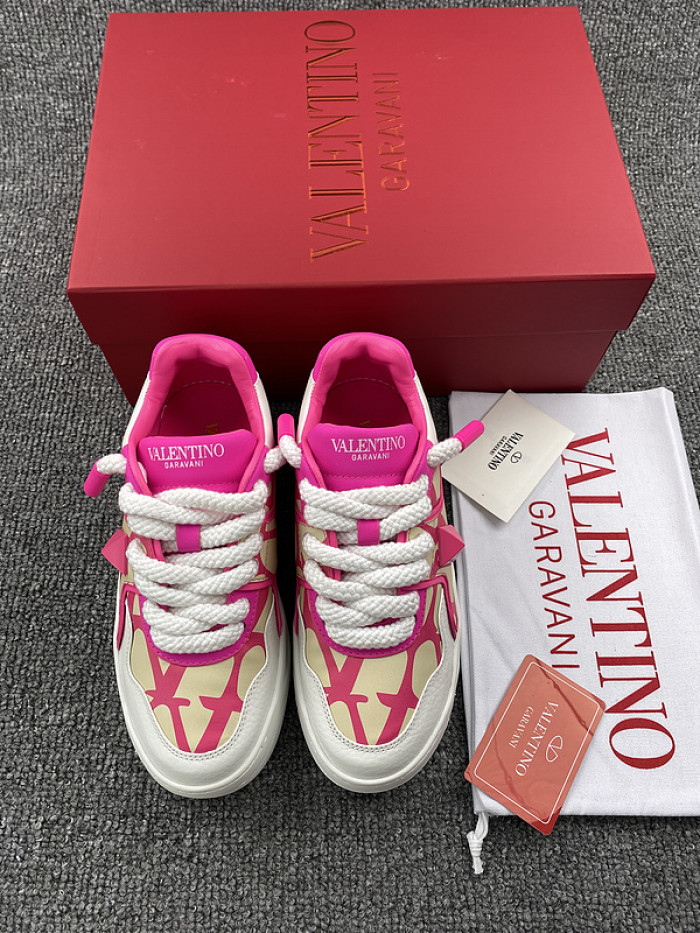 Va1e*ntin0 garavani sneaker