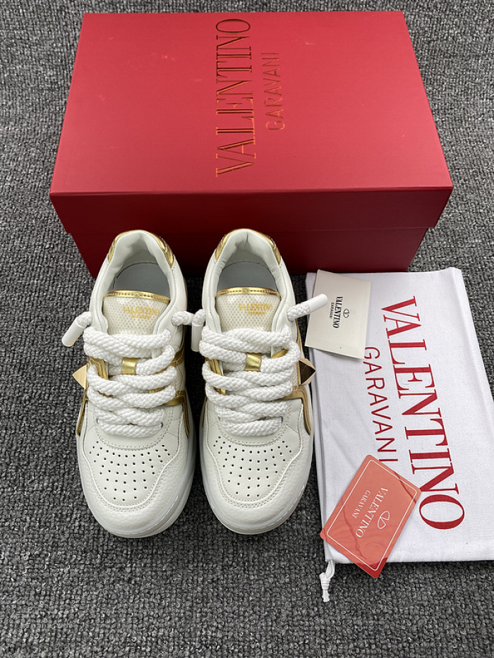 Va1e*ntin0 garavani sneaker