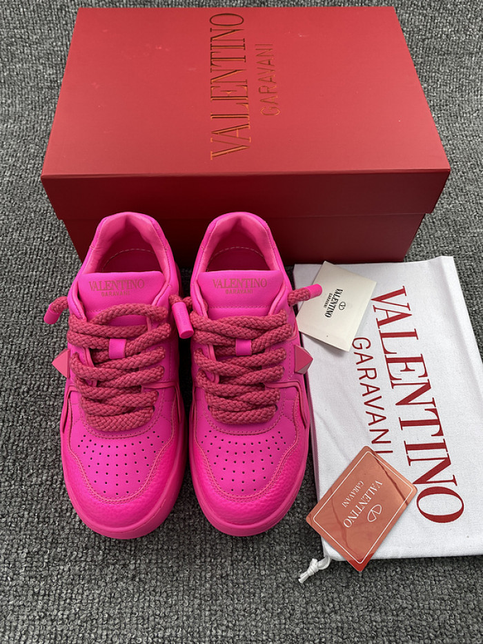 Va1e*ntin0 garavani sneaker
