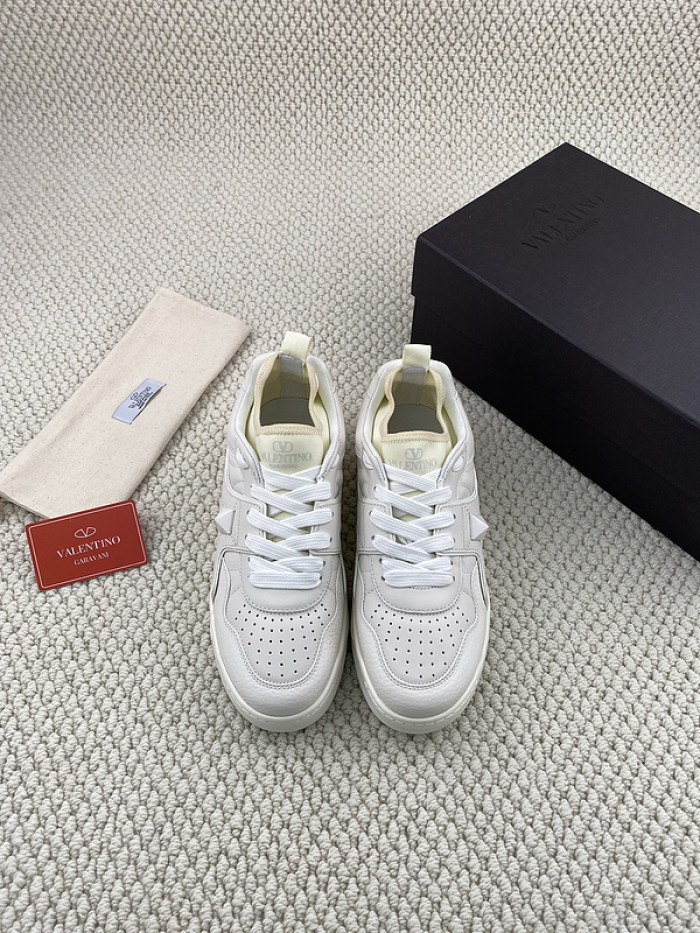 Va1e*ntin0 garavani sneaker