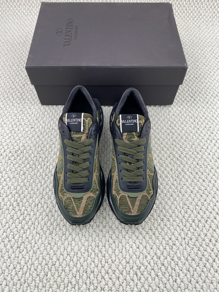 Va1e*ntin0 garavani sneaker