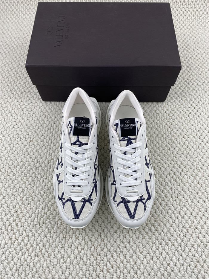 Va1e*ntin0 garavani sneaker