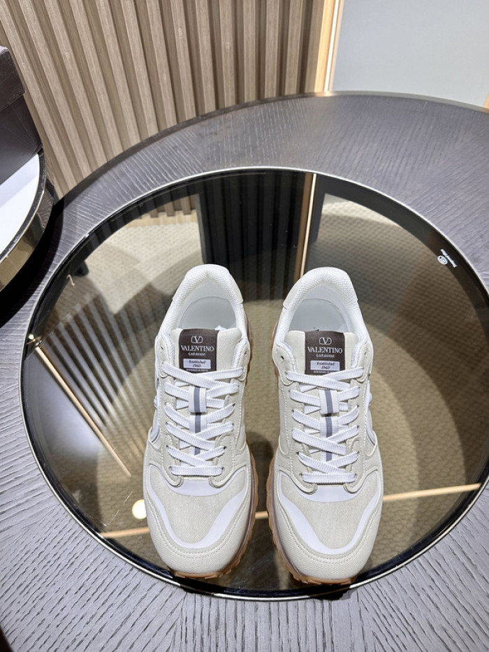 Va1e*ntin0 garavani sneaker