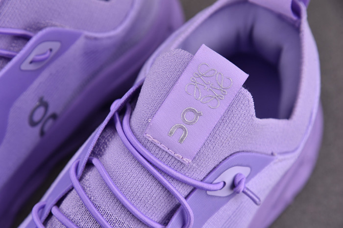 L0ew* sneaker