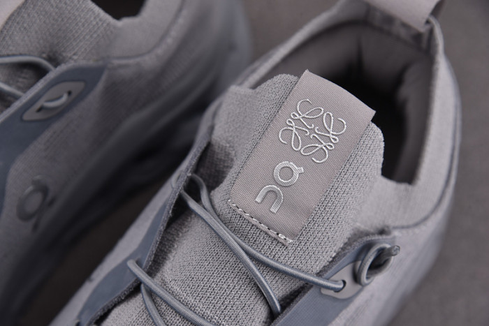 L0ew* sneaker