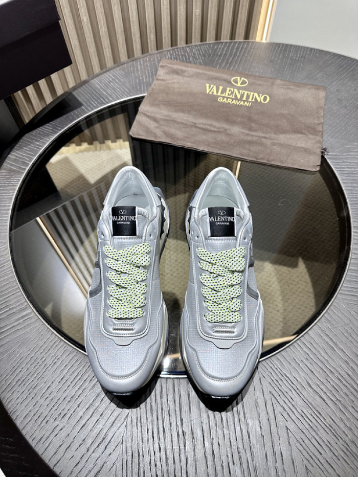 Va1e*ntin0 garavani sneaker