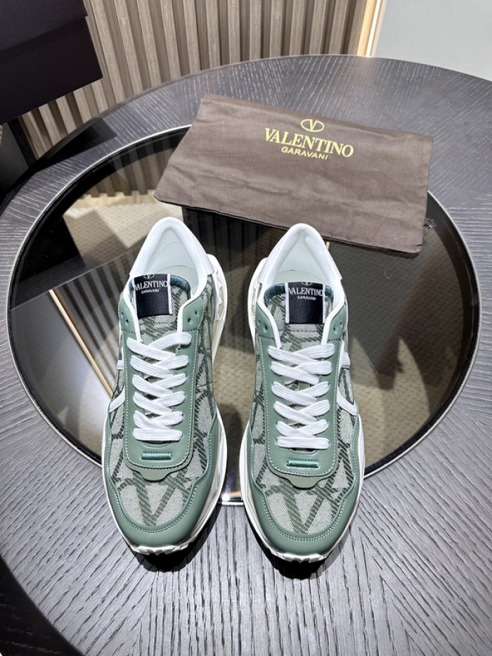 Va1e*ntin0 garavani sneaker