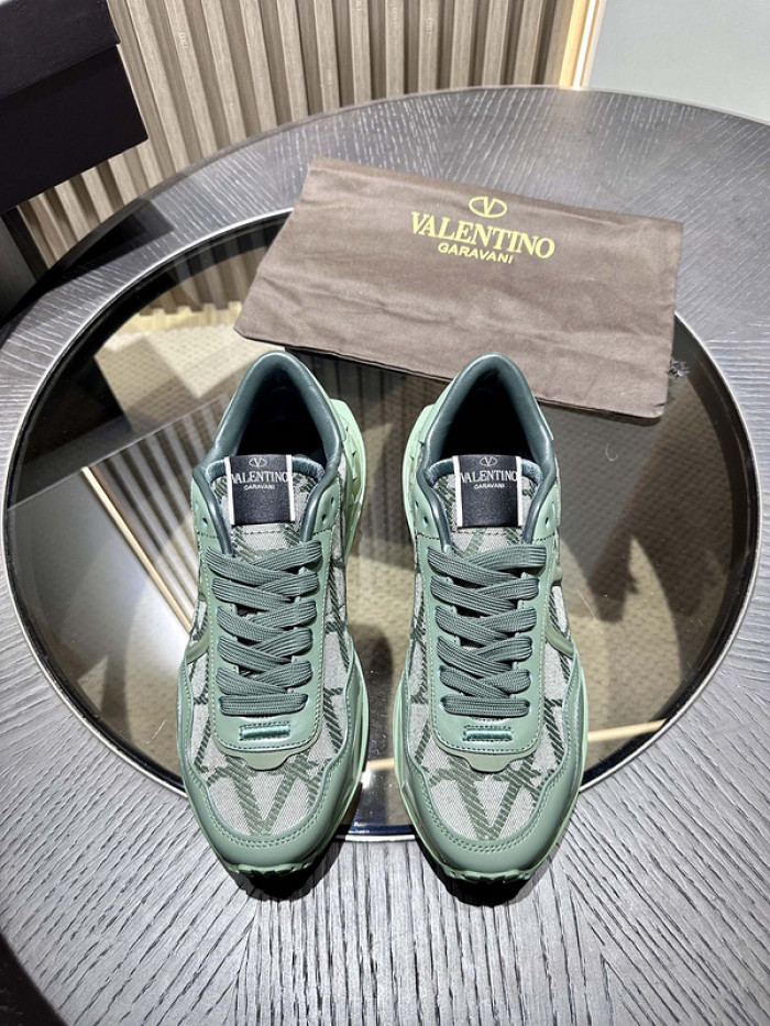 Va1e*ntin0 garavani sneaker
