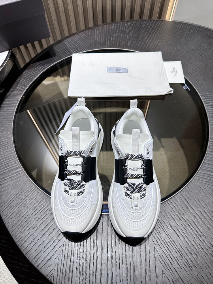 Va1e*ntin0 garavani sneaker