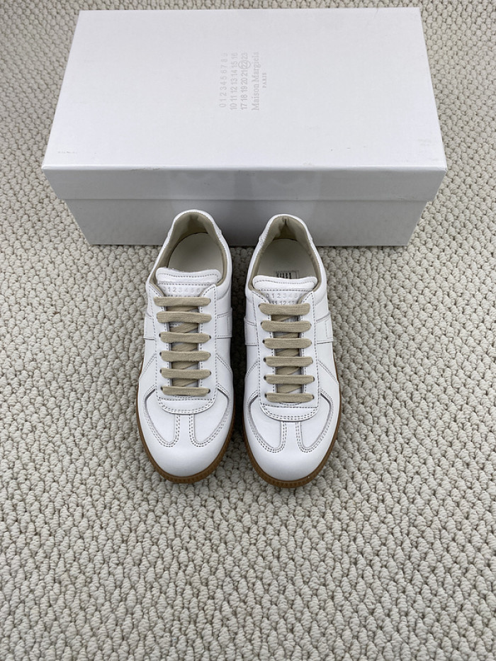 ma*s*n Ma*i*la sneaker