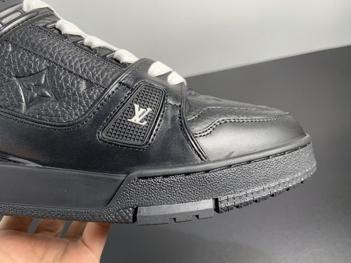 LUSV SNEAKERS