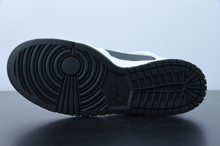 Nike SB Dunk High By Any Means Black DN3741-002