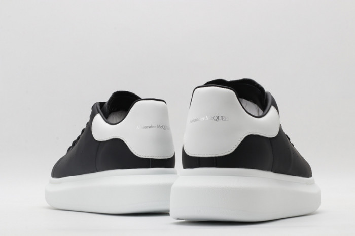 ALEXMQ Sneakers