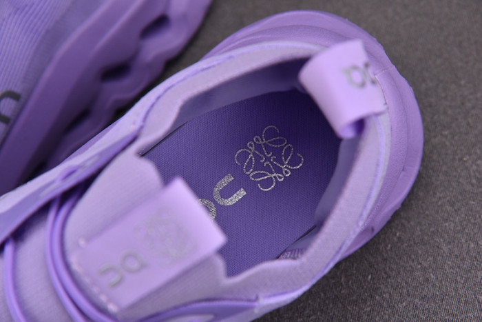 L0ew* sneaker