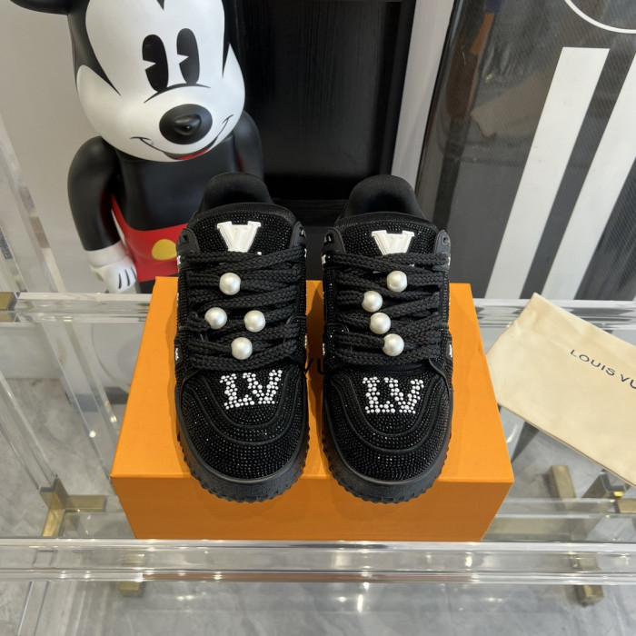 LUSV SNEAKERS