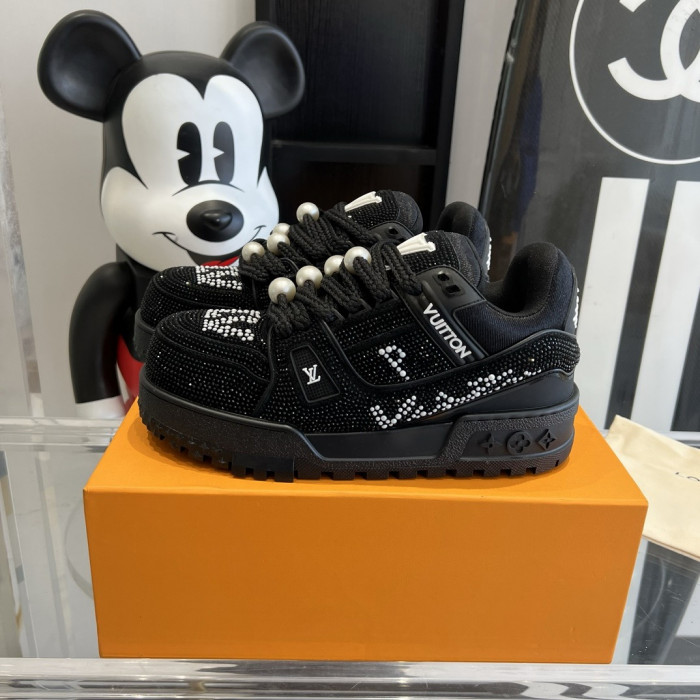 LUSV SNEAKERS
