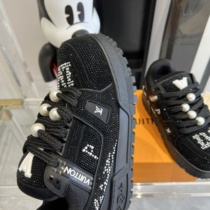 LUSV SNEAKERS