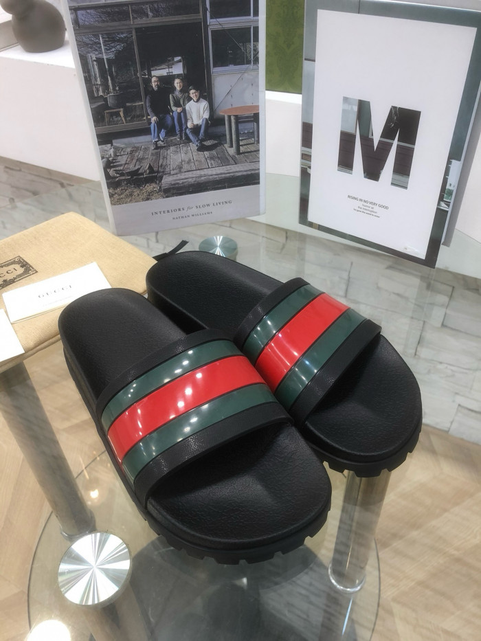 GCI GG Slide Sandal