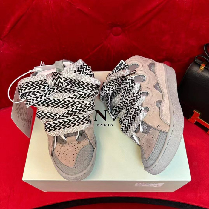 Lanu1n curb sneaker