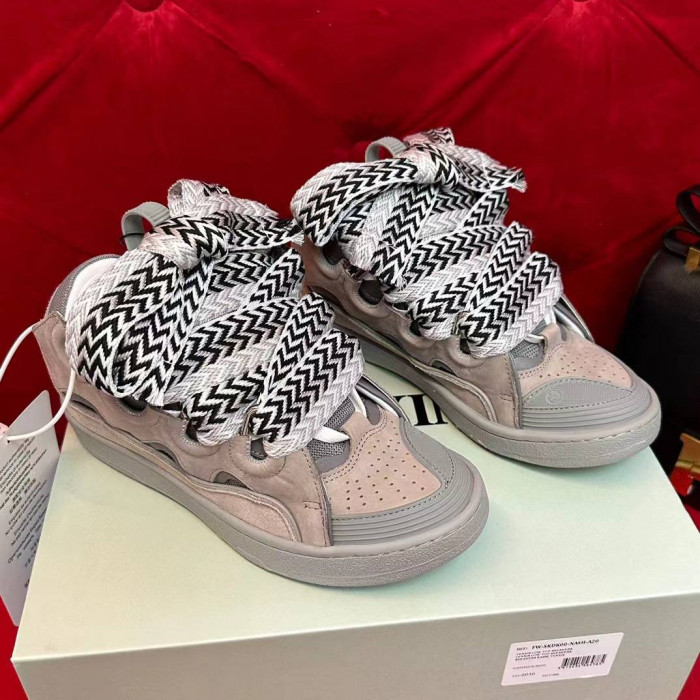 Lanu1n curb sneaker