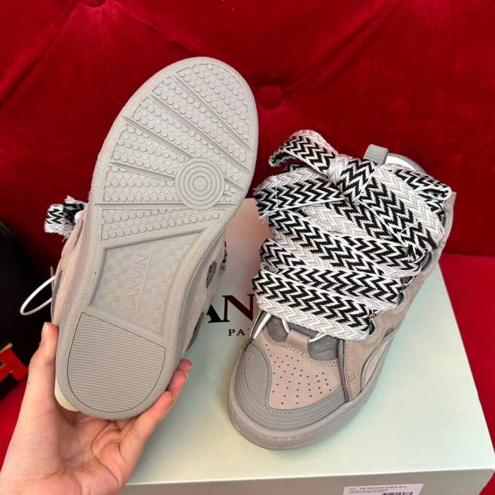 Lanu1n curb sneaker